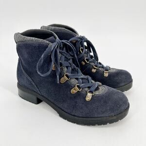 Clark’s Faralynn Alpha Lace Up Boot Womens 8 Navy Blue Suede Leather Lug Sole